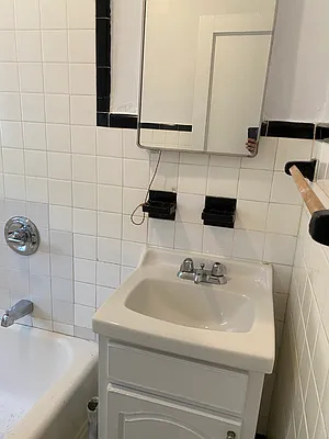 Rented by Legacy Realty Group NYC LLC | media 13