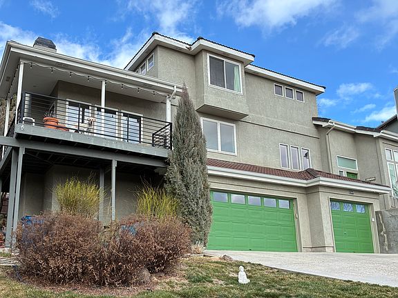 1900 E Ridgecrest Drive