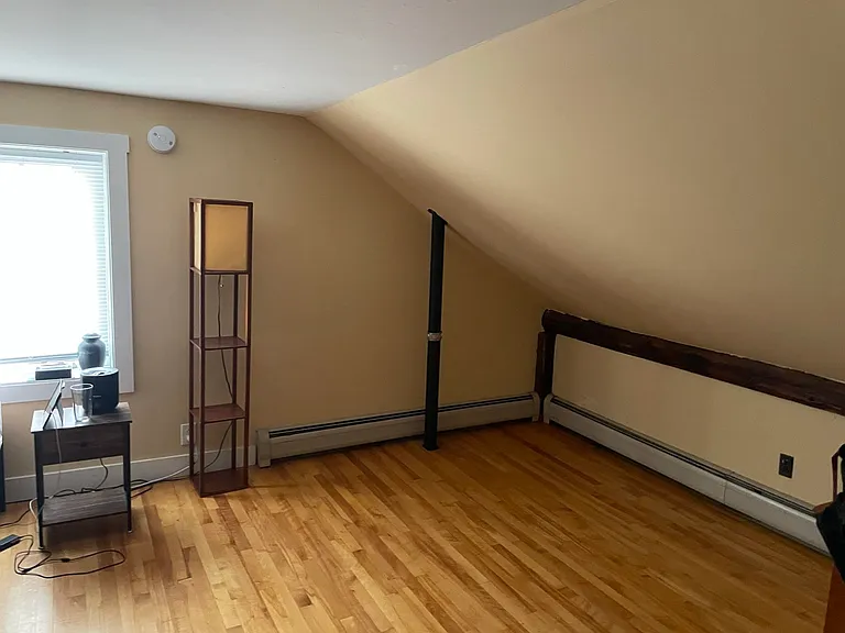 38 Sunset St — Photo 11