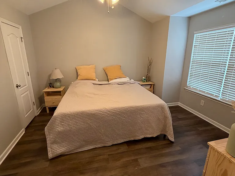 317 Franklin Ln — Photo 10