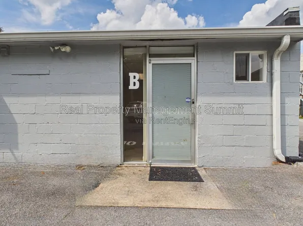 2501 N Augusta St APT B, Staunton, VA 24401