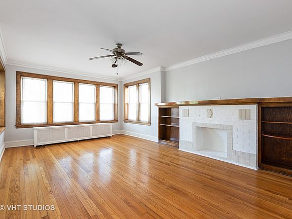 2nd image of 5747 N Artesian Ave