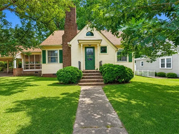 1013 Pennsylvania Ave, Suffolk, VA 23434