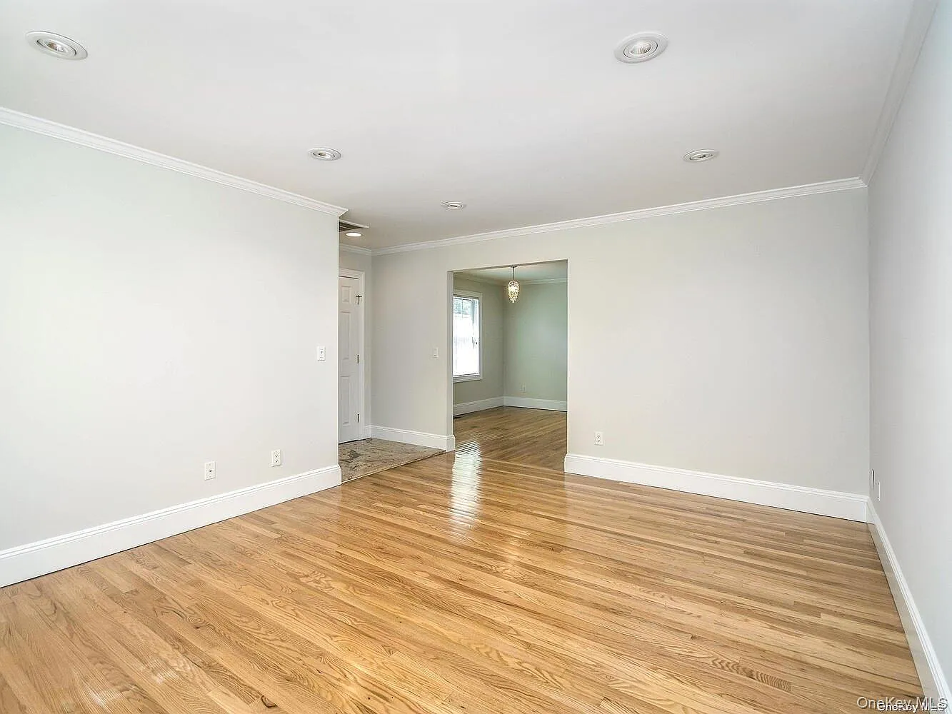 3 bed, 2.5 bath, 1600 sqft, $4,950 — Photo 3