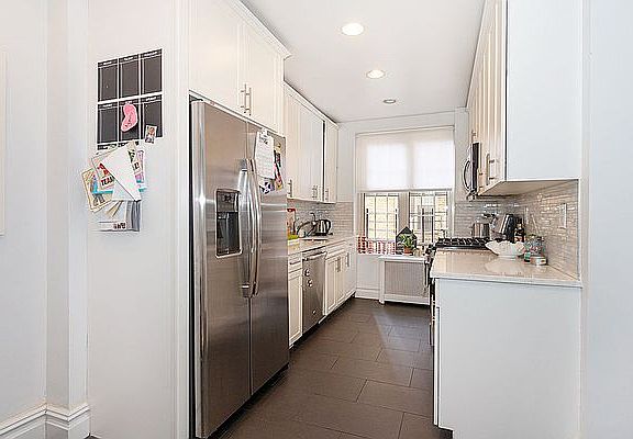 4th image of 275 Central Park W APT 2B