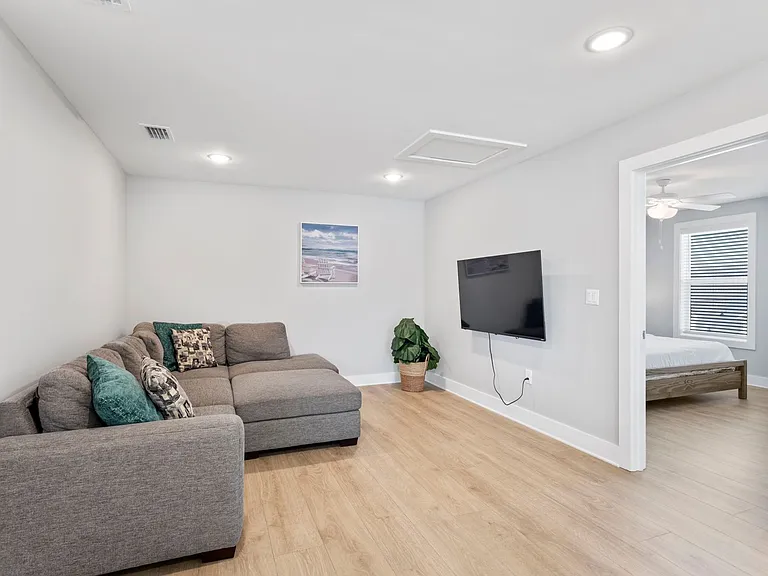22801 Ann Miller Rd — Photo 13
