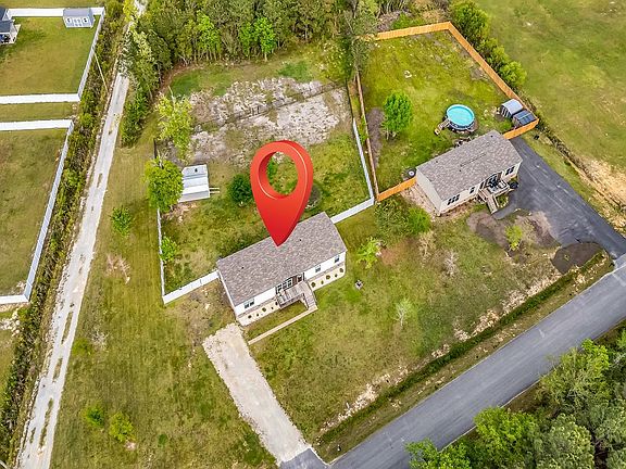 4th image of 286 Samuel Rd.