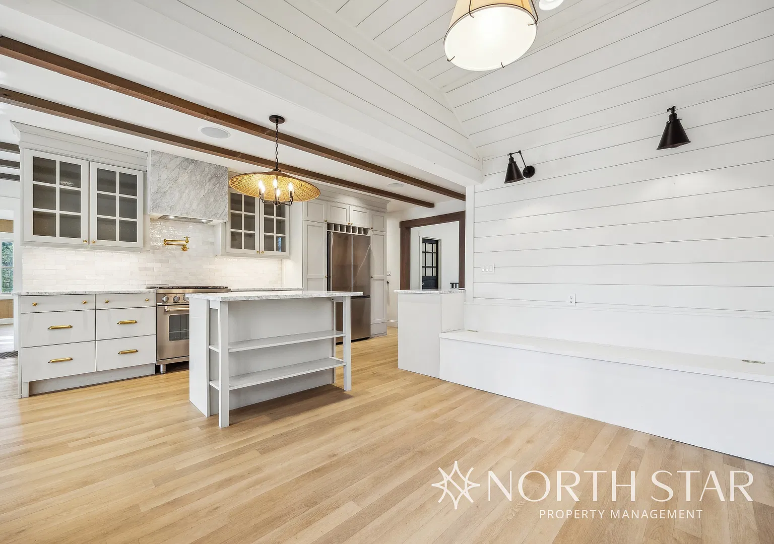 Charming 1913 Farmhouse in the Heart of Multnomah Village! — Photo 4