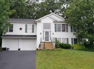 148 Overview Cir E, Red Lion, PA 17356