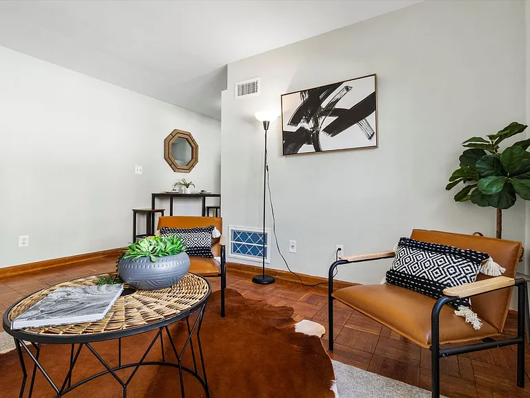 613 Hamlin St NE #2 — Photo 4