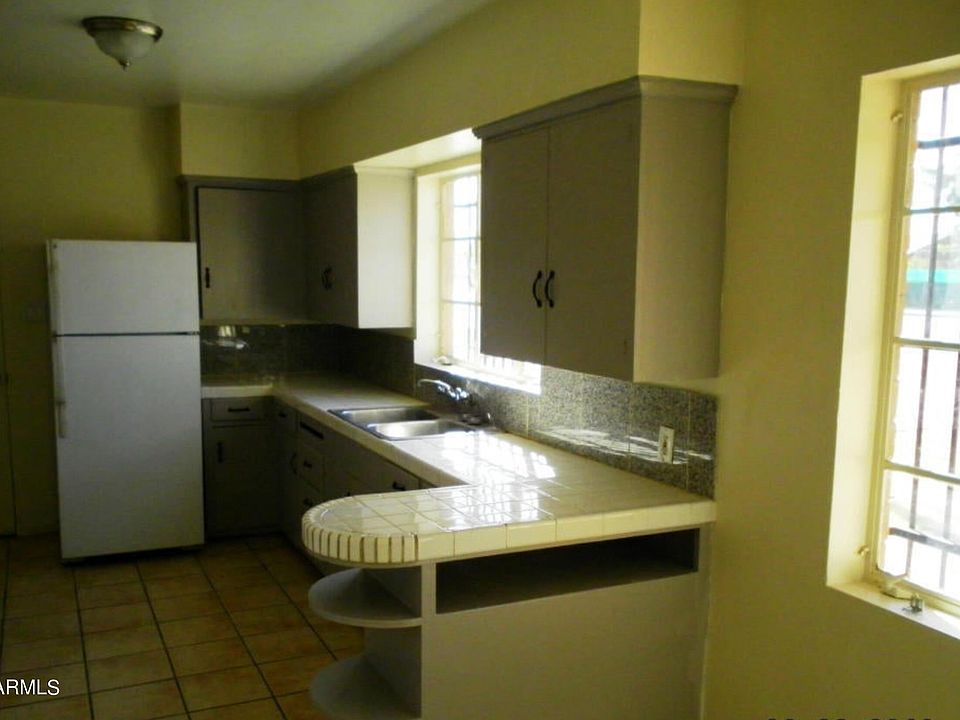 2nd image of 1640 W INDIAN SCHOOL Road