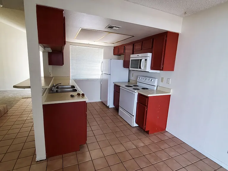 5429 Centurion Ct #101 — Photo 3