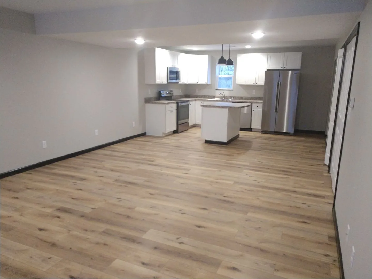 625 Simpson Avenue — Photo 3