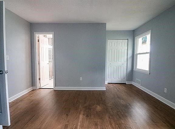 4th image of 4803 N Wheeling Ave