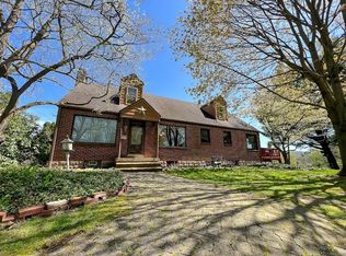 214 Ash Stop Rd, Evans City, PA 16033