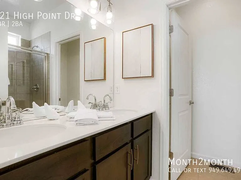 521 High Point Dr — Photo 15
