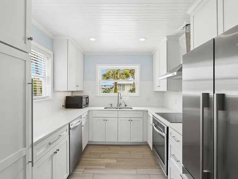 200 Walnut St #2 — Photo 11