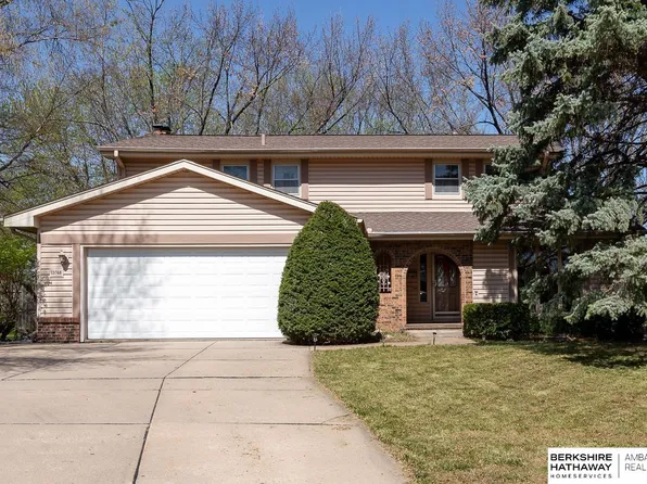 13768 Briggs Cir, Omaha, NE 68144