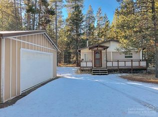 56543 Meteor Dr, Bend, OR 97707