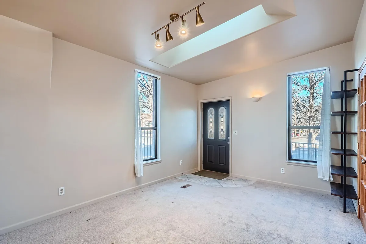 Building Photo - 3559 Lipan St
