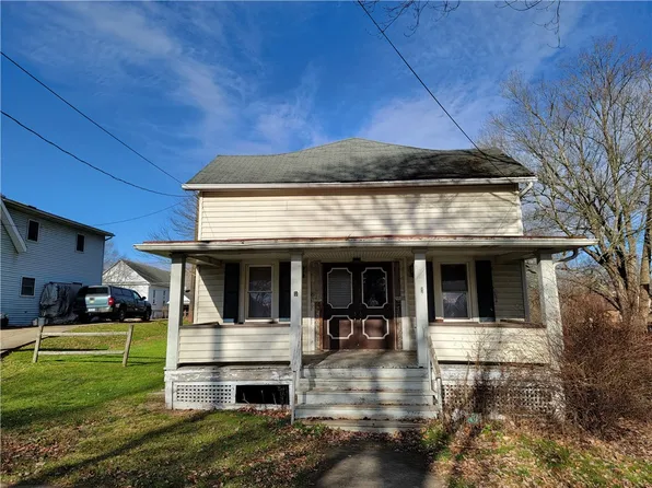 527 E Market St, Mercer, PA 16137