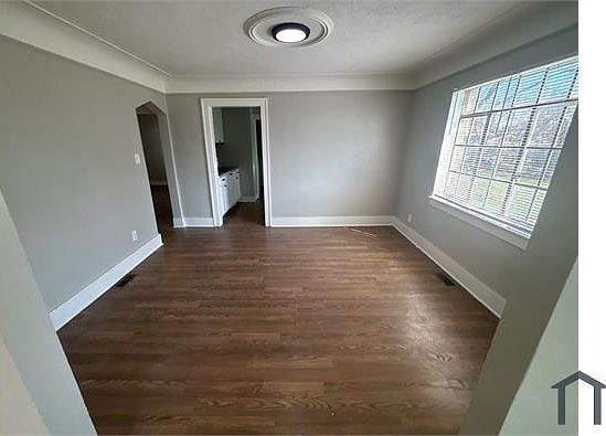 4th image of 5262 Dickerson St