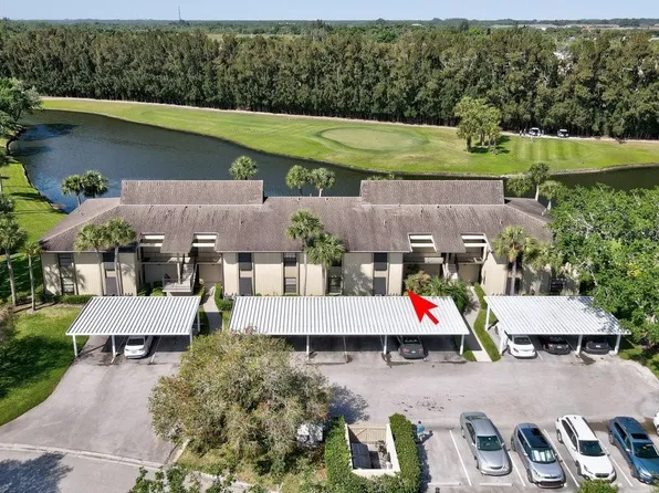 9 Plantation Drive #104, Vero Beach, FL 32966