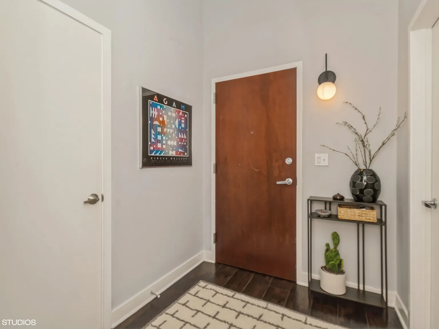 2 bed, 1.5 bath, $3,800 — Photo 2