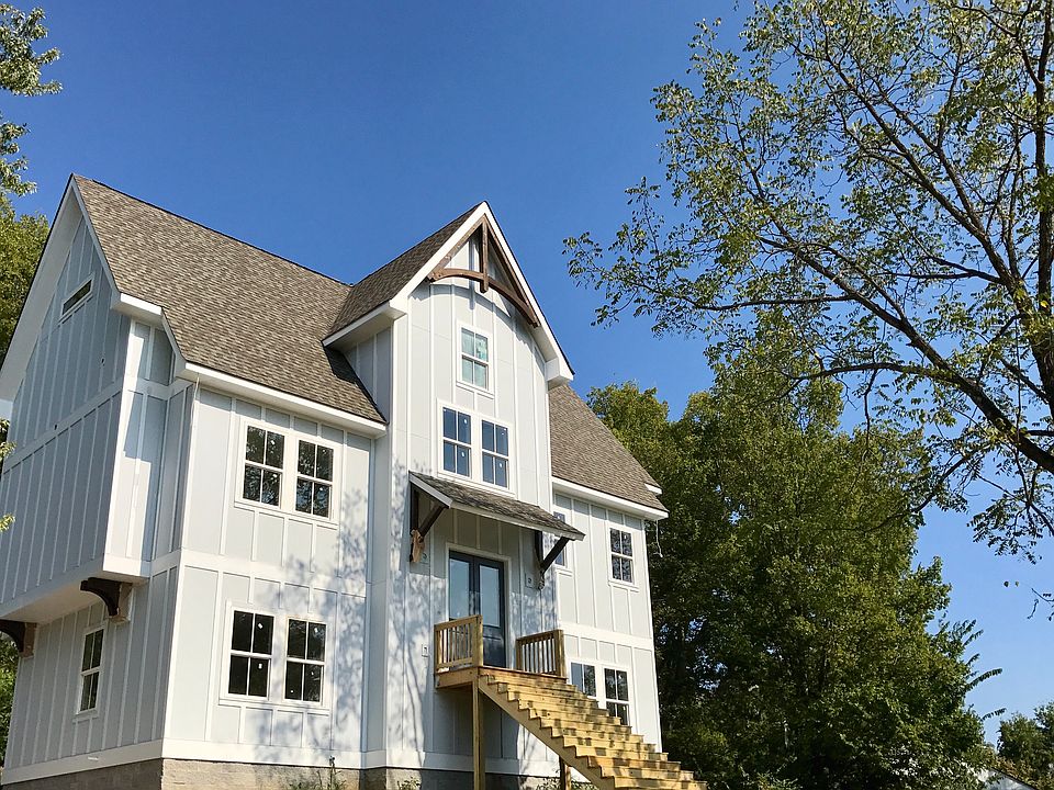 1st image of 713 S 15th St
