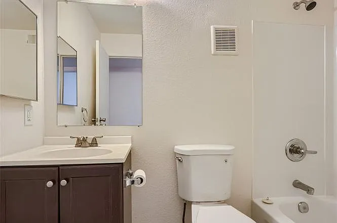 14434 E Colorado Dr #201 — Photo 7