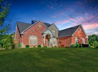 5535 Golden Ridge Dr, Hillsboro, MO 63050