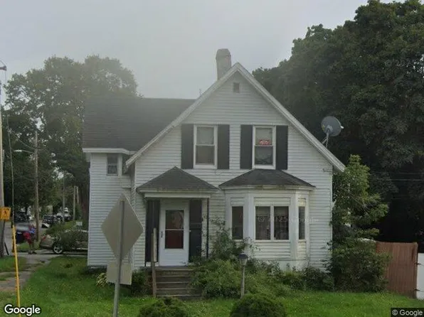 77 Stillwater Ave, Bangor, ME 04401