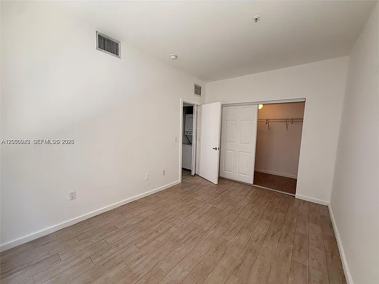 1611 Meridian Ave #202 — Photo 6