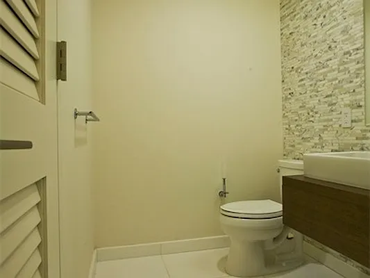 Rented by DSA Realty | media 29