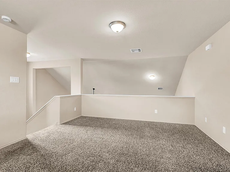 2119 Treasure Mountain Dr — Photo 20
