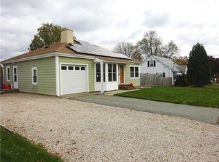 16 Ash Ave, Tiverton, RI 02878