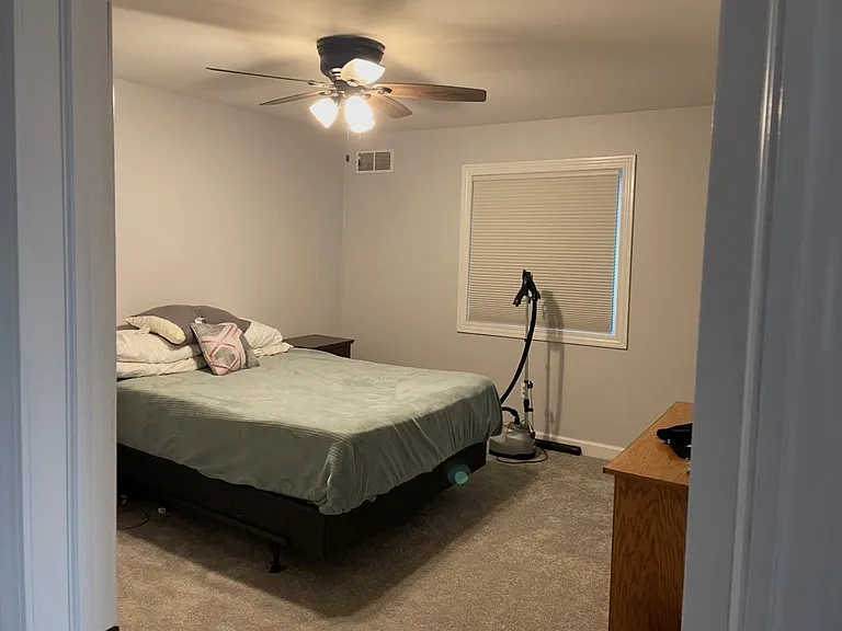 23829 Reynolds Ave — Photo 8