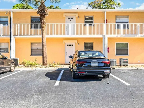 954 La Costa Cir Unit 6, Sarasota, FL 34237