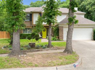 532 Blair Meadow Dr, Grapevine, TX 76051