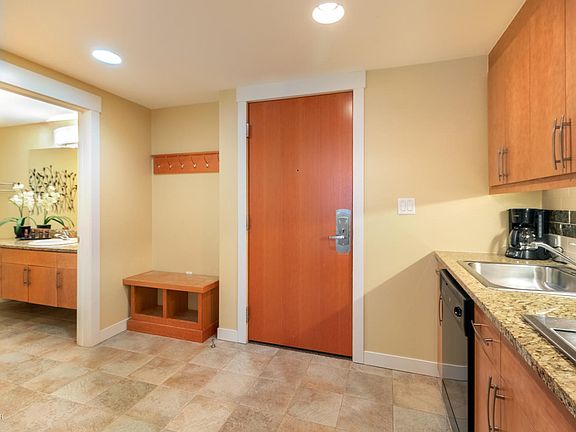 2nd image of 670 Winter Park Dr #3405