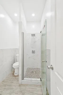 Rented by Aryeh Realty | media 33