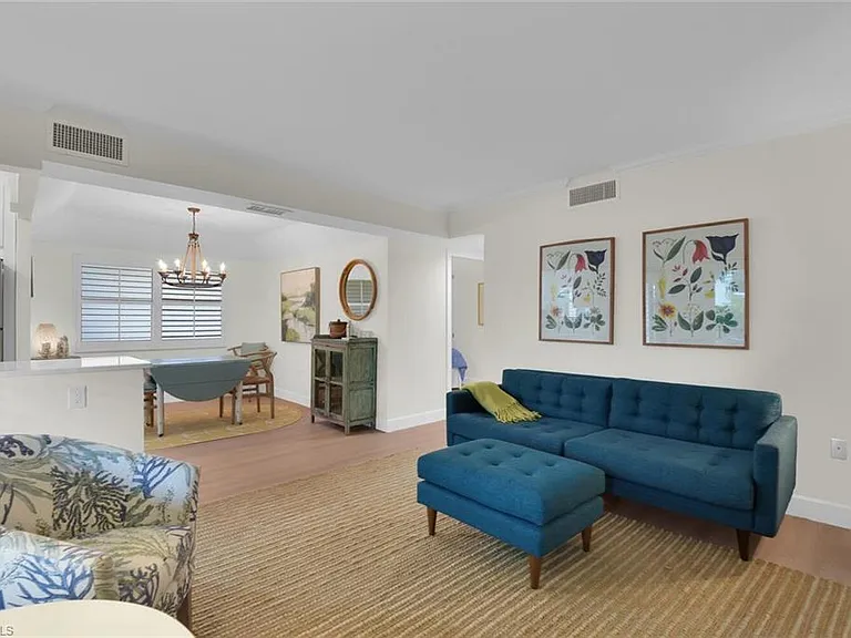 3200 Gulf Shore Blvd N #105 — Photo 6