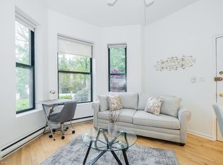 2544 N Burling St APT 1F, Chicago, IL 60614