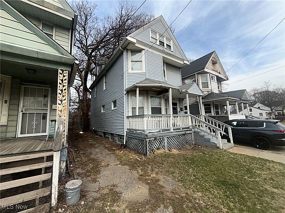 2nd image of 9415 Edmunds Ave