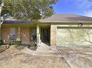 8109 Regatta Dr, Rowlett, TX 75089