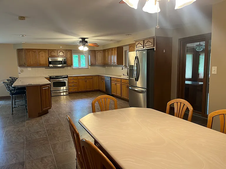 1015 Old Highway Rd — Photo 3