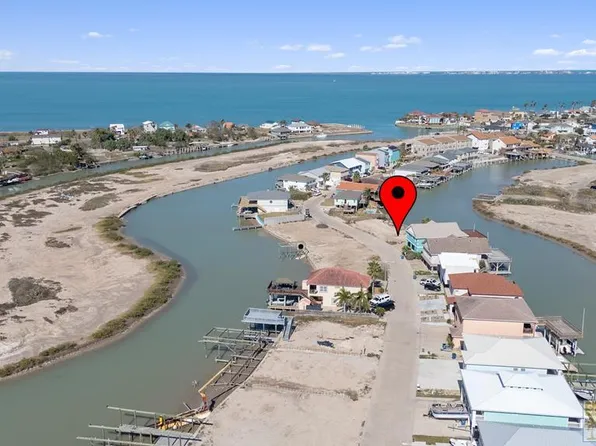 1513 Harbor Island Dr, Pt Isabel, TX 78578