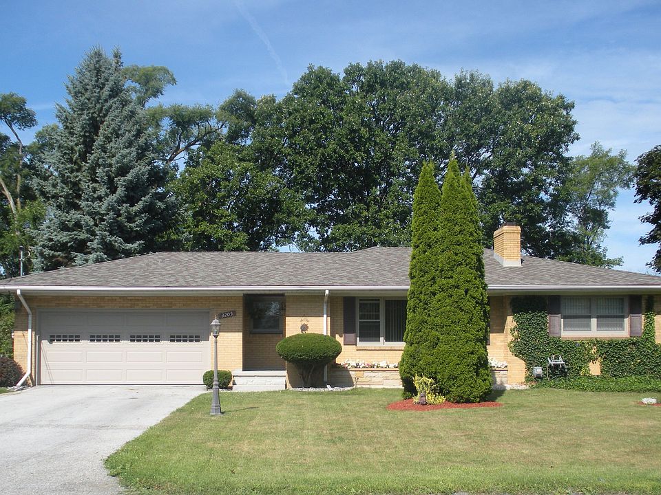 1st image of 3205 Bauer Dr