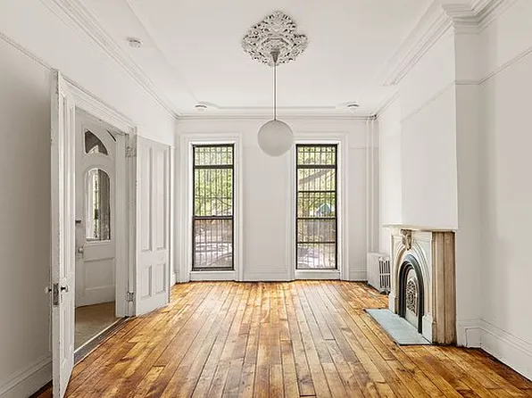 149 Wyckoff St, Brooklyn, NY 11217