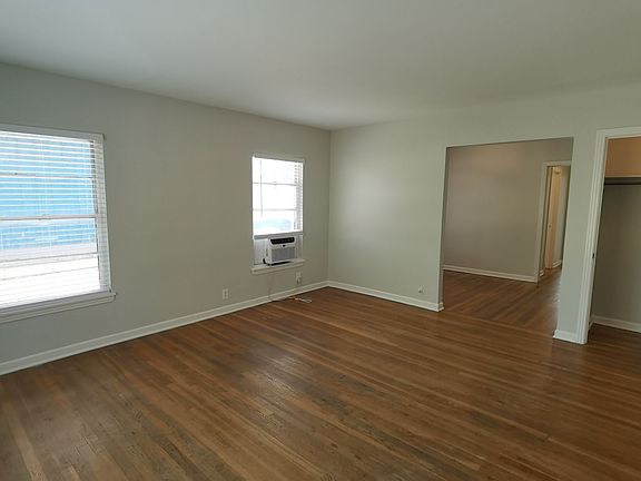 3rd image of 340 Natalen Ave APT 1